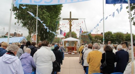 PROCESSION ET BÉNÉDICTION DE LA MER