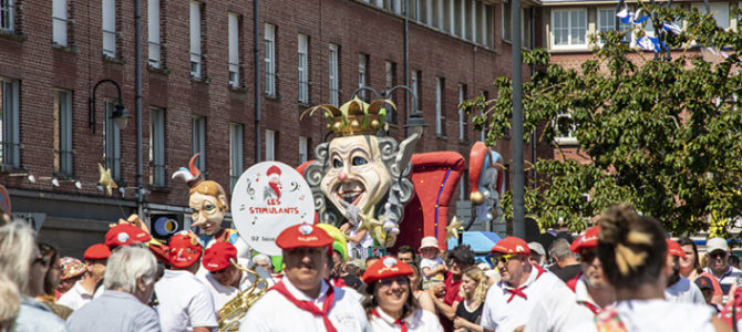 CARNAVAL AUX COULEURS DES JEUX