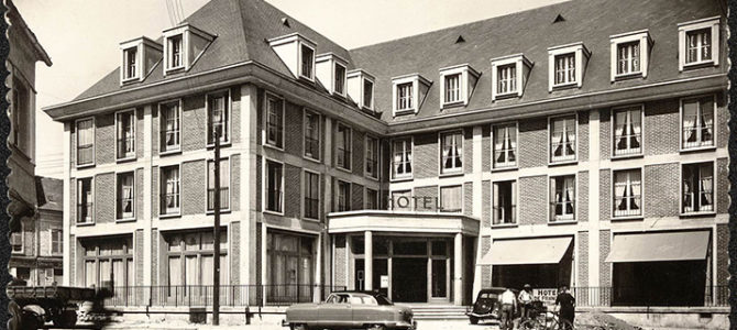 VISITE GUIDÉE DE L'EXPOSITION "RECONSTRUCTION, LA RENAISSANCE D’UN TERRITOIRE (1940 – 1960)"