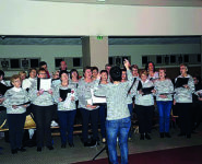 LA CHORALE CHANTE LA MESSE DE LA VEILLÉE DE NOËL